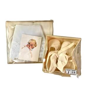 VTG 70s Baby Set Magic Hanky Bonnet & Cotton Shoes w/ Card Box Poem Wedding Gift